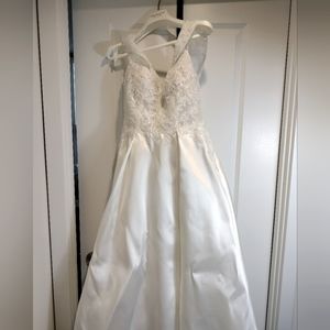 27. Pronovias Jeju Bridal Gown Wedding